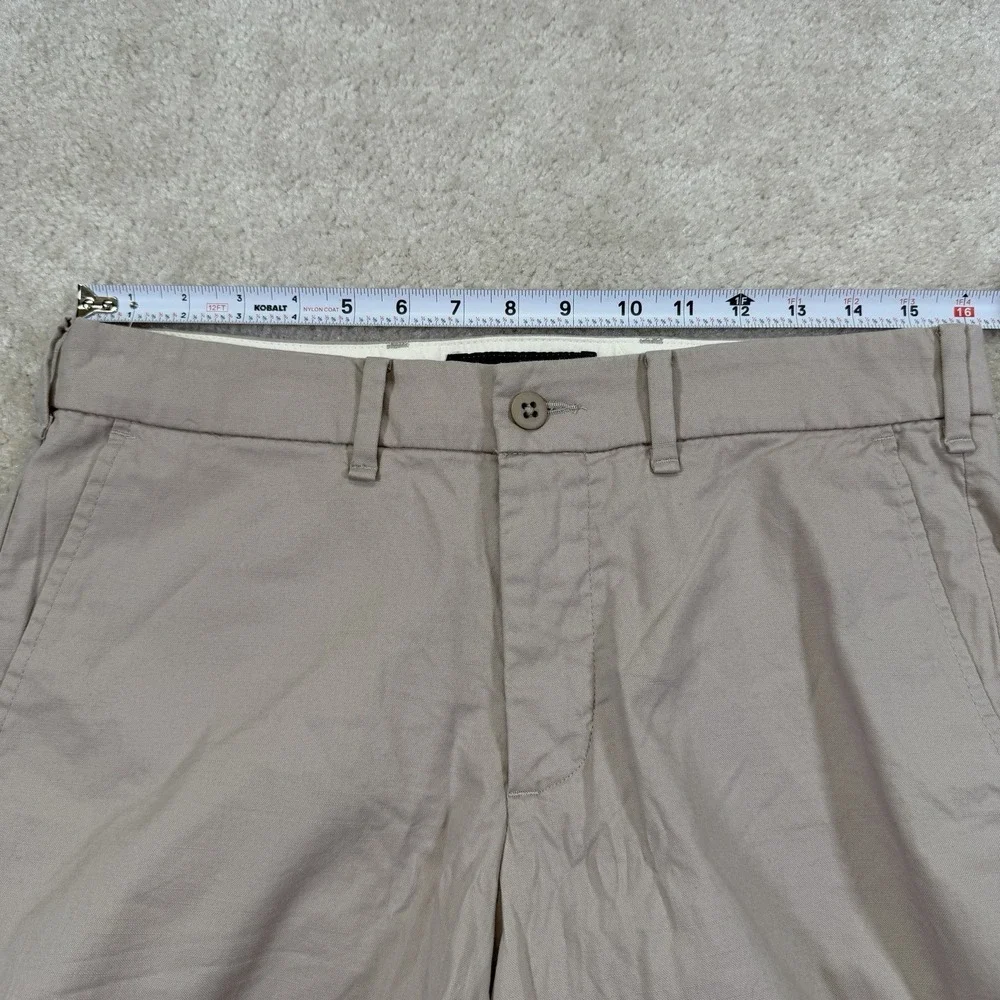 NWT Abercrombie & Fitch Plainfront Shorts Mens 32 (tagged 31) Khaki Classic